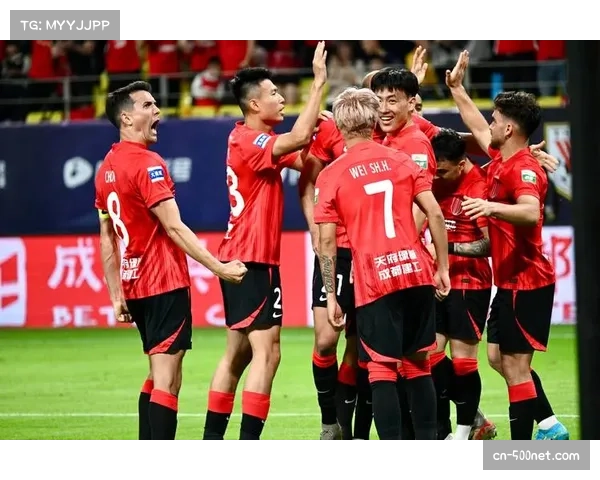 成都蓉城对阵广岛三箭 球员体能分配成主场取分关键因素